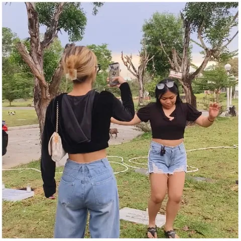 Selfie and Dance in the Park