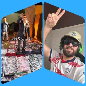 Market Scene and Peace Sign Gesture