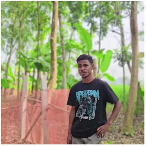Person in Nature Wearing Black T-Shirt
