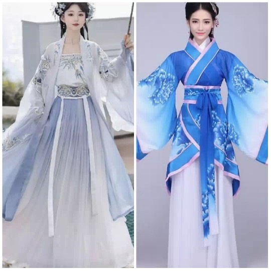 Women in Traditional Chinese Clothing