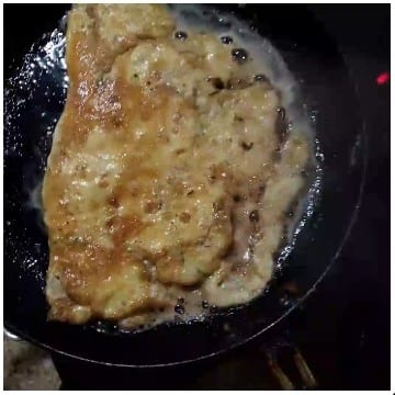 Cooking Omelette in Frying Pan