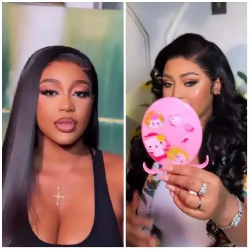 Women with Mirrors and Jewelry