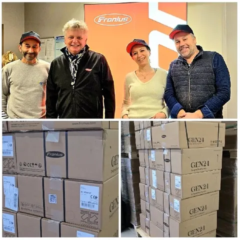 Fronius Display and Cardboard Boxes